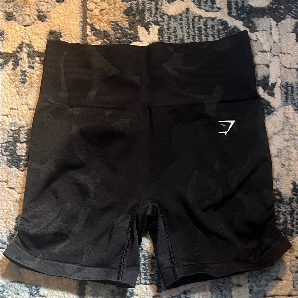 Gymshark Camo Black Shorts - Picture 1 of 4